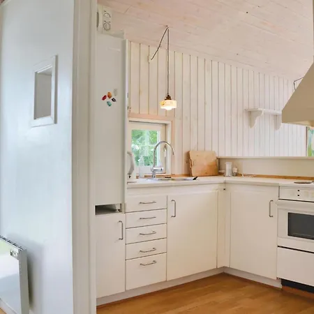 Дом отдыха Three-Bedroom Holiday Home In Hornbak